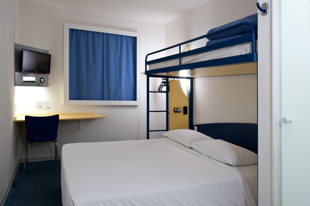 Ibis Budget Orly Chevilly Tram 7 Витри сюр Сен Екстериор снимка