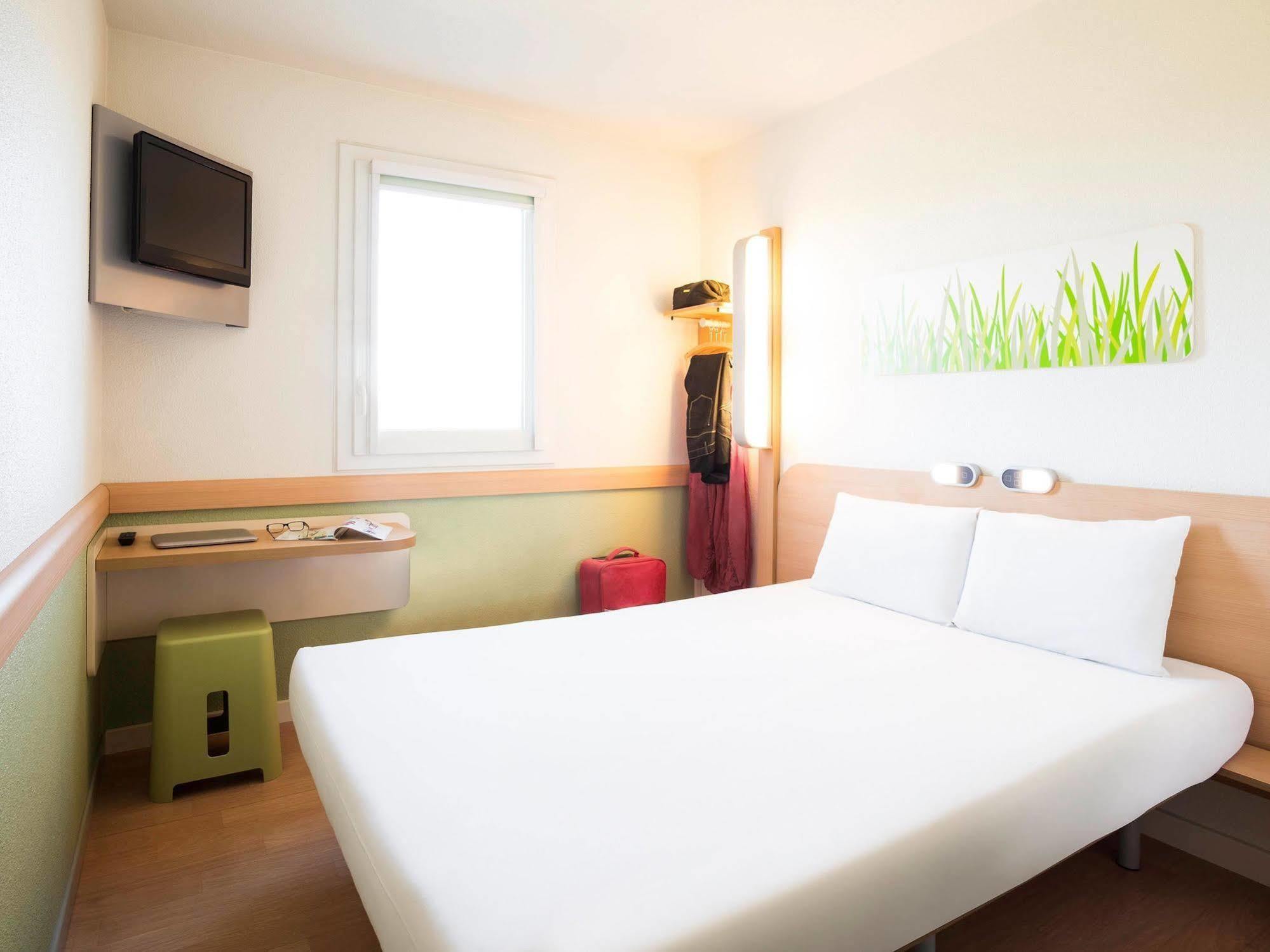 Ibis Budget Orly Chevilly Tram 7 Витри сюр Сен Екстериор снимка