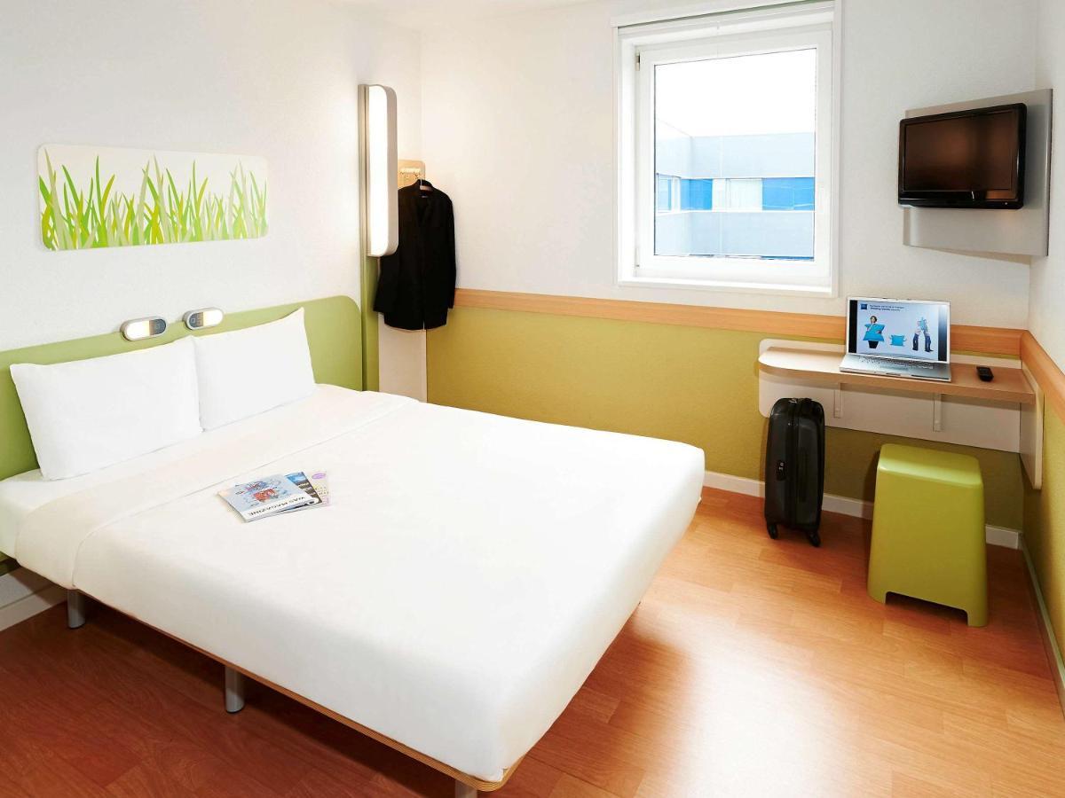 Ibis Budget Orly Chevilly Tram 7 Витри сюр Сен Екстериор снимка
